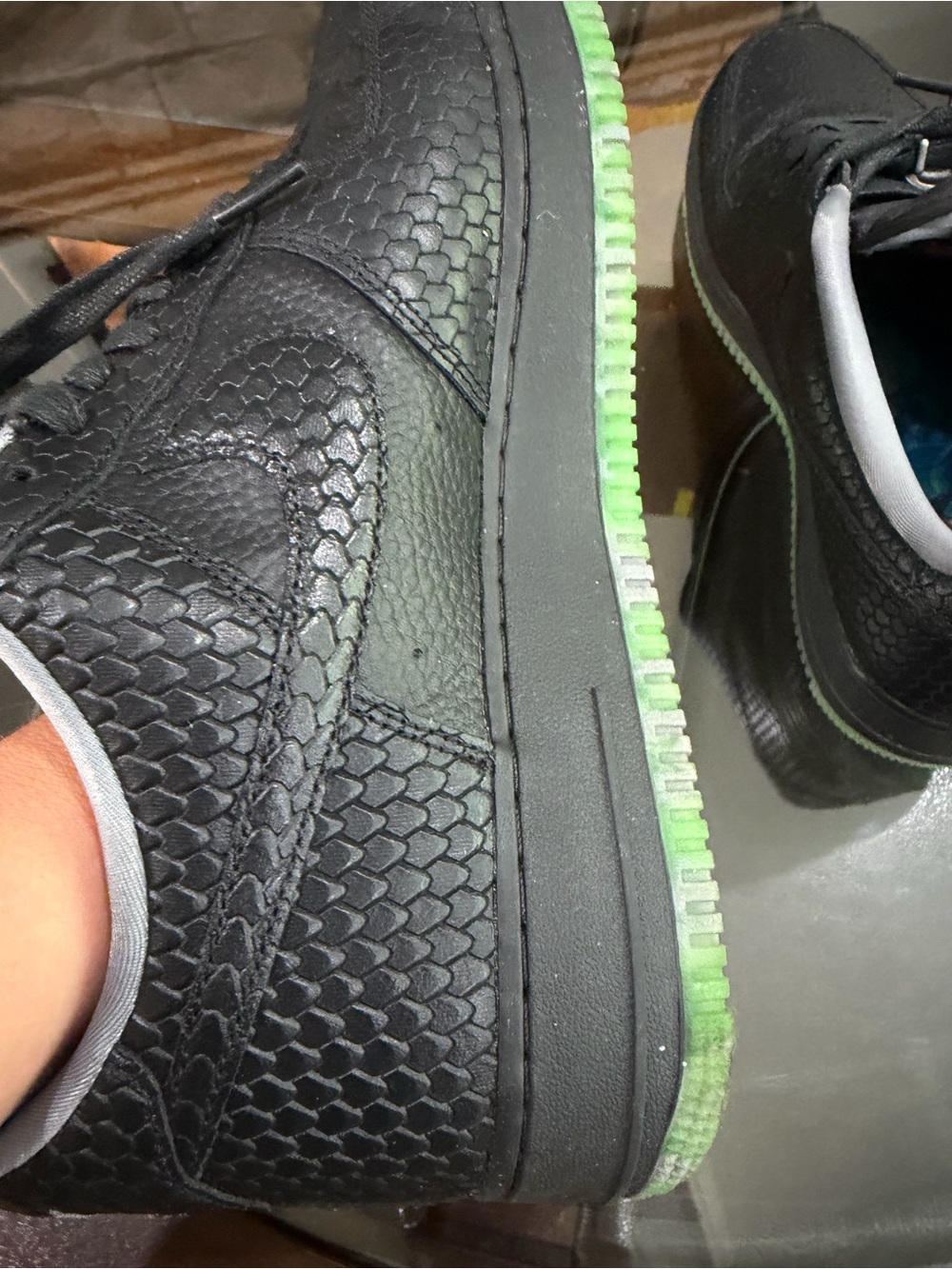Nike Air Force 1 Low Premium "Halloween" (2023), "Headless Horseman” sneakers. - Picture 9 of 11